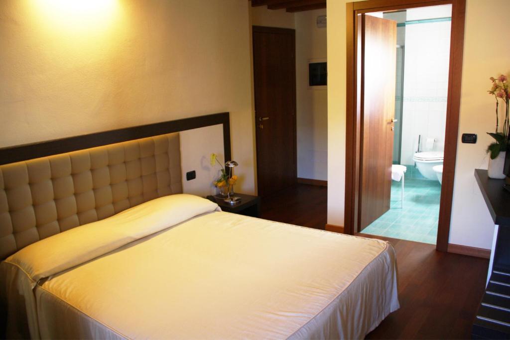 Hotel Le Macine Vittorio Veneto Room photo
